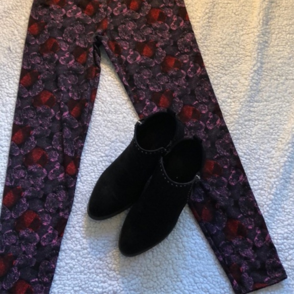 LulaRoe OS Ladies Super Soft Leggings